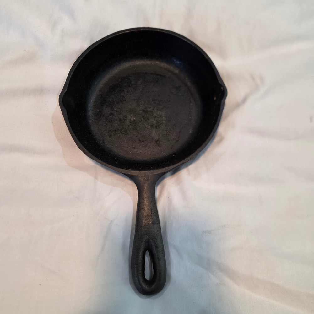 Skillet 6.5in Good Vintage No 3 Cast Iron Made in USA Pan